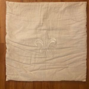 Elegant decorative pillow case with Fleur de Lis